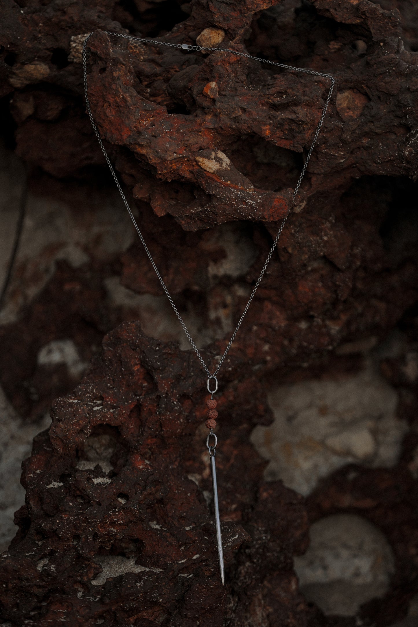 Ixion necklace - red