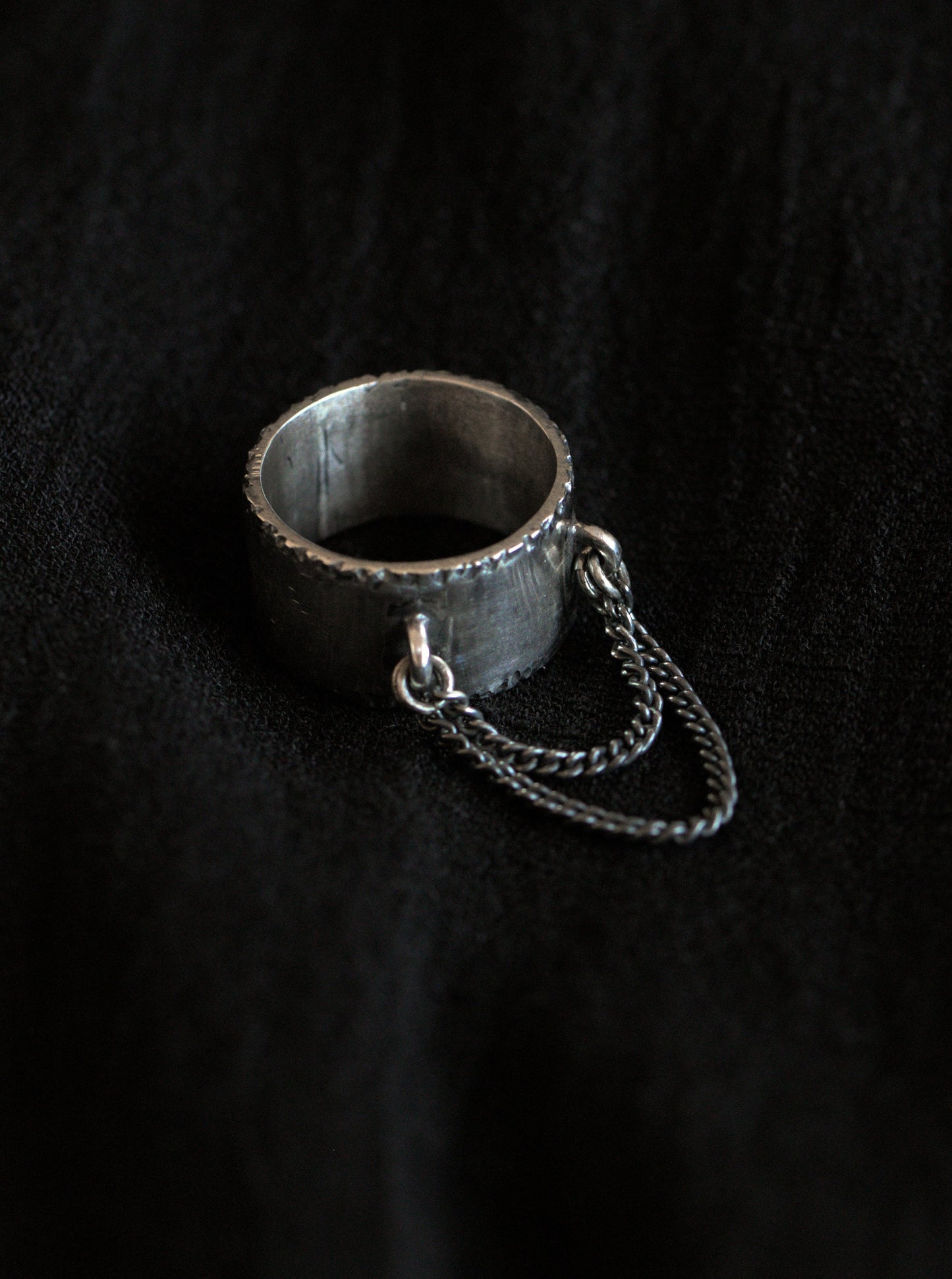 Casurus ring