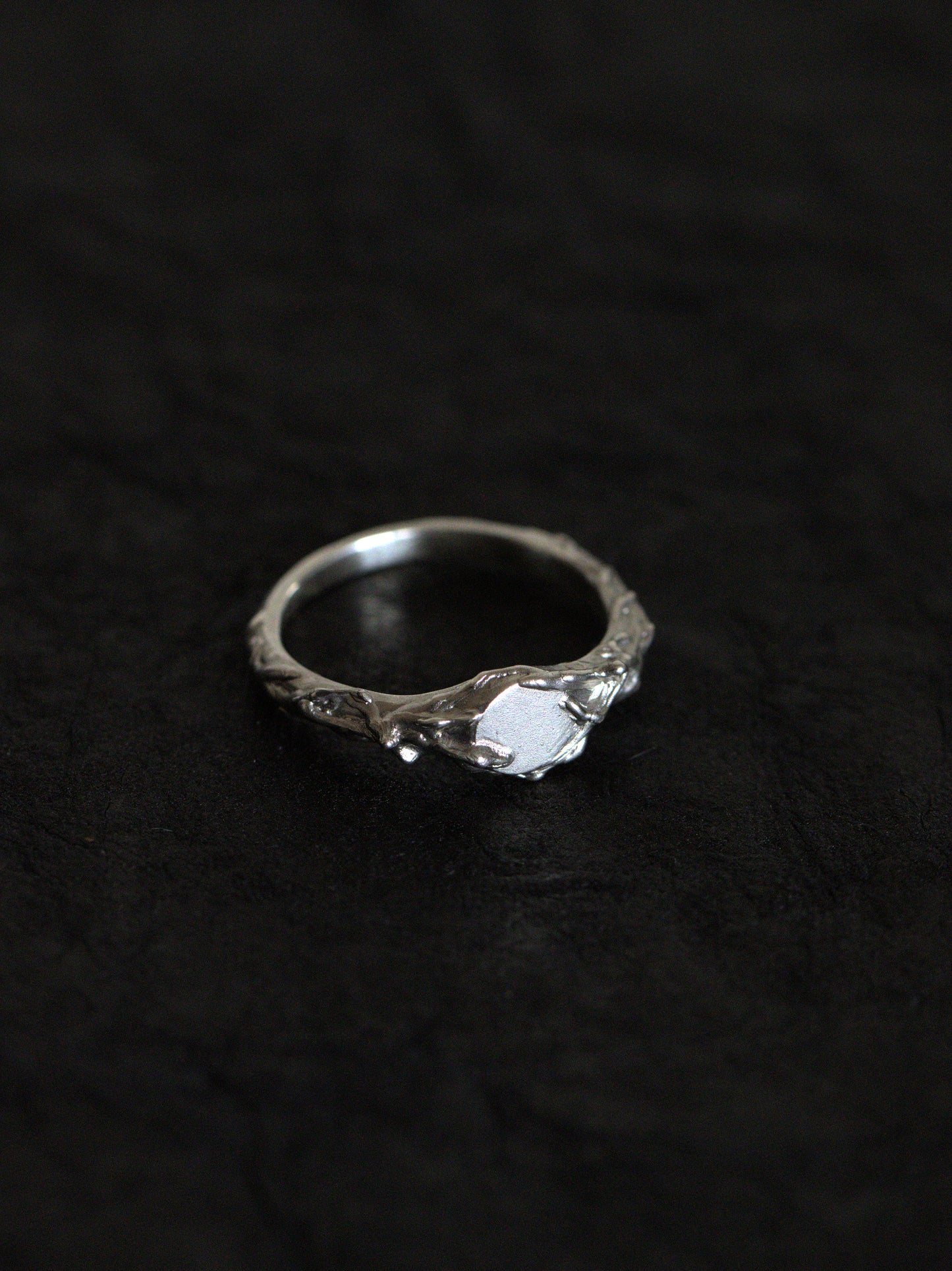 Blackthorn ring