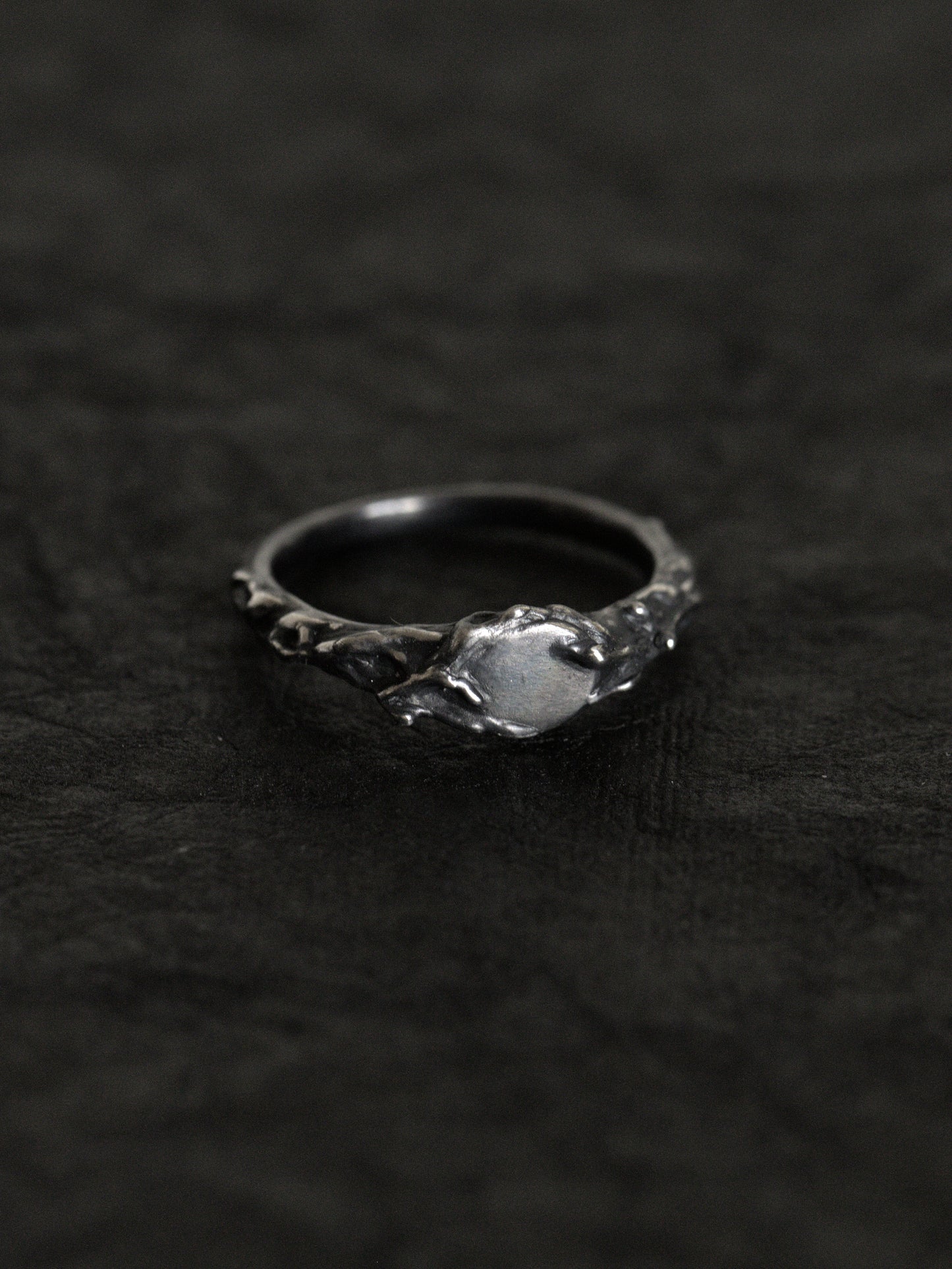 Blackthorn ring