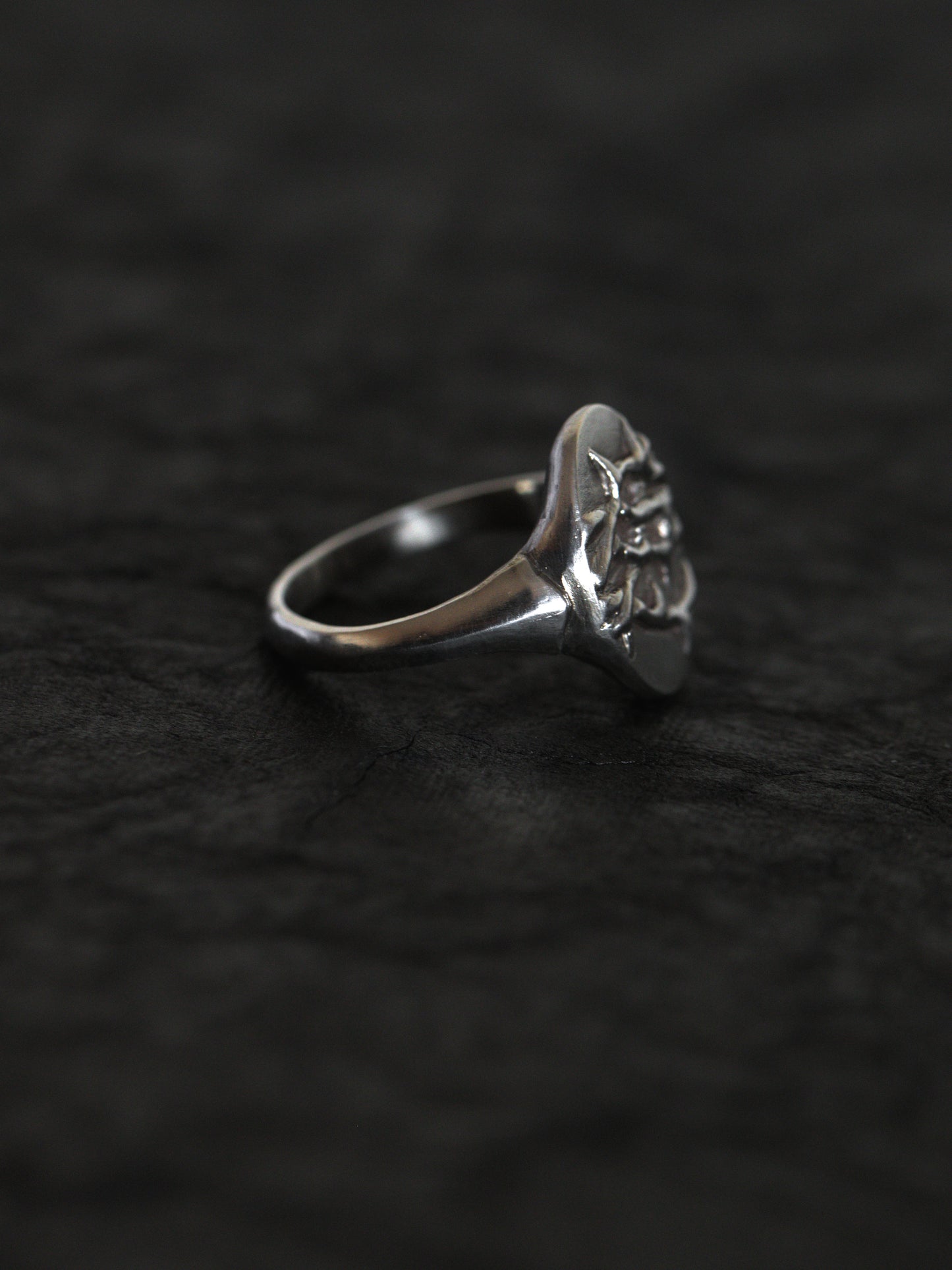 Hawthorn ring