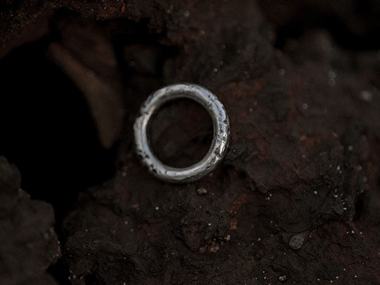 Lacus ring