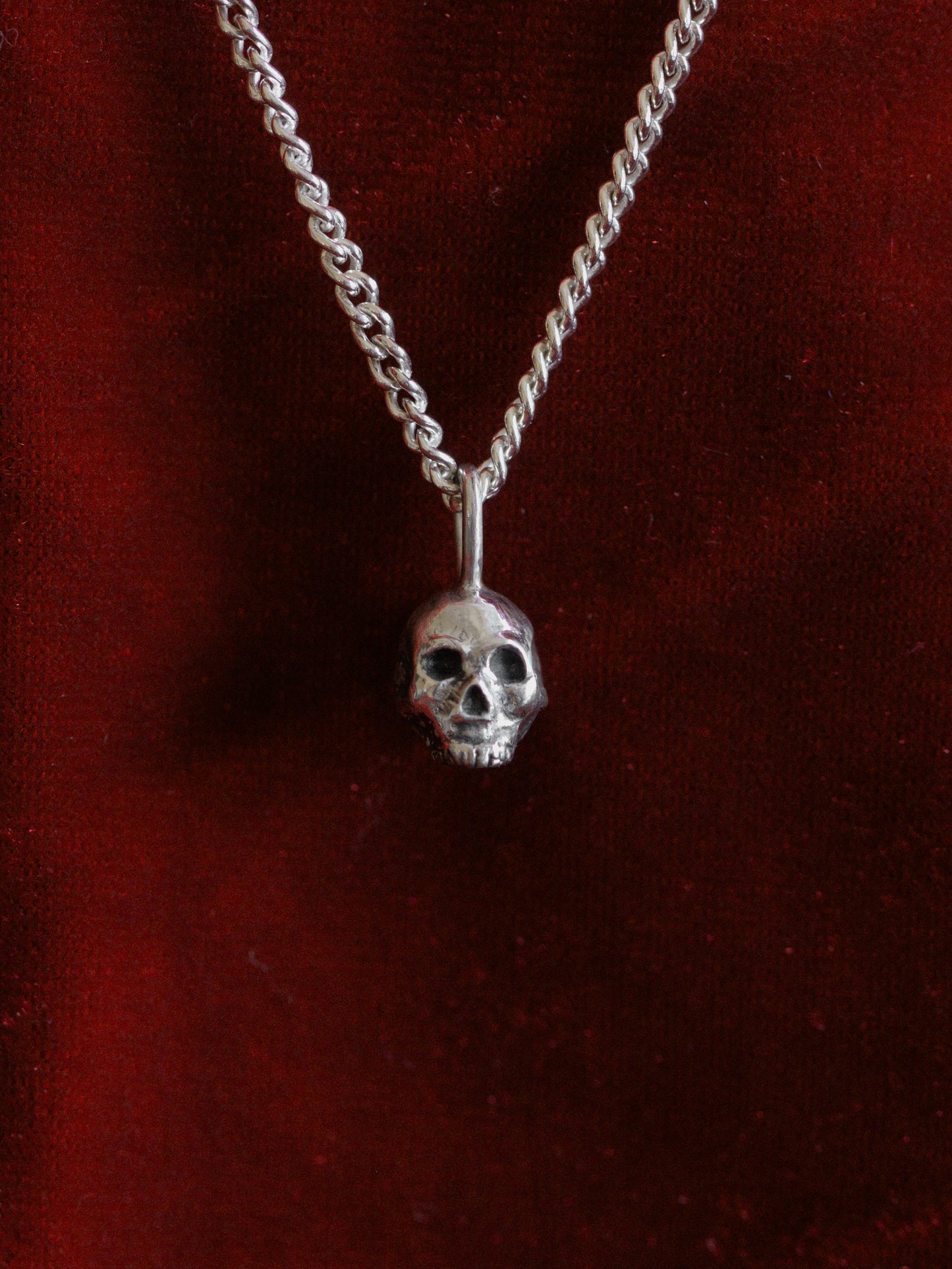 Skull necklace