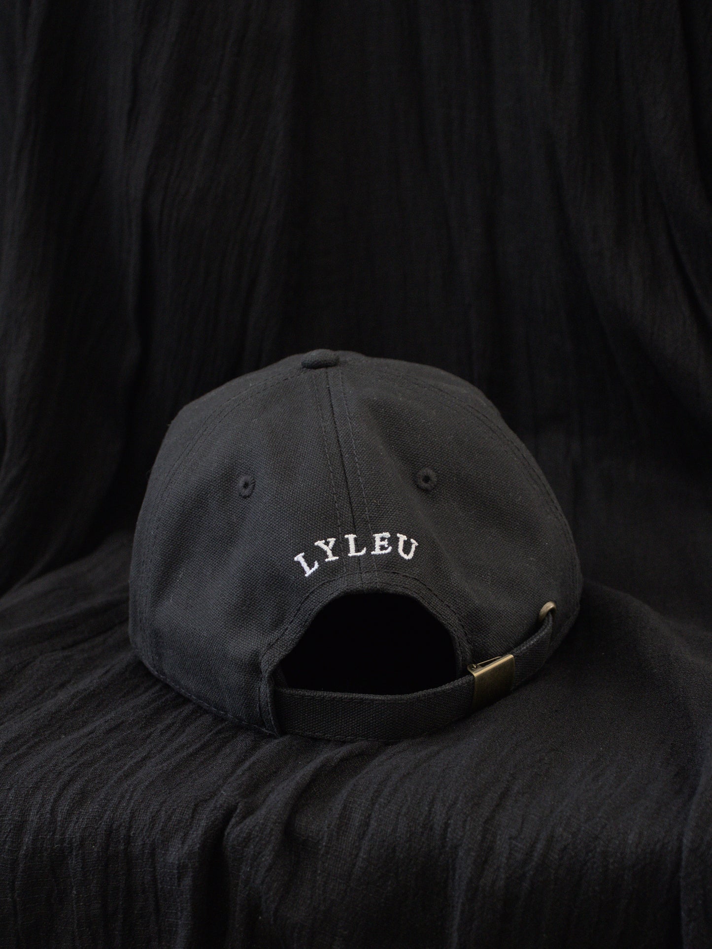 Goblet logo hat