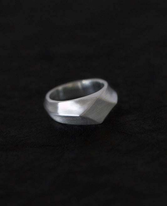 Wide Hilt ring