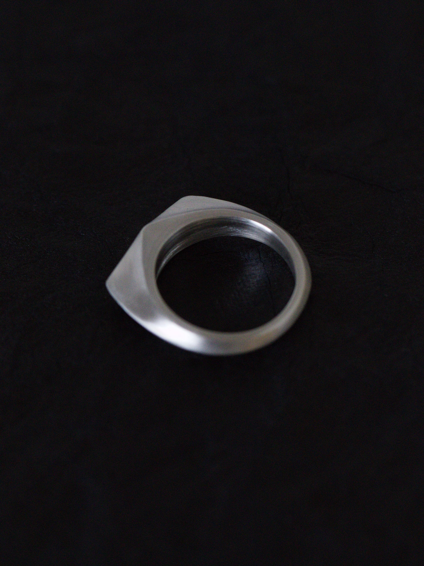 Long Hilt ring