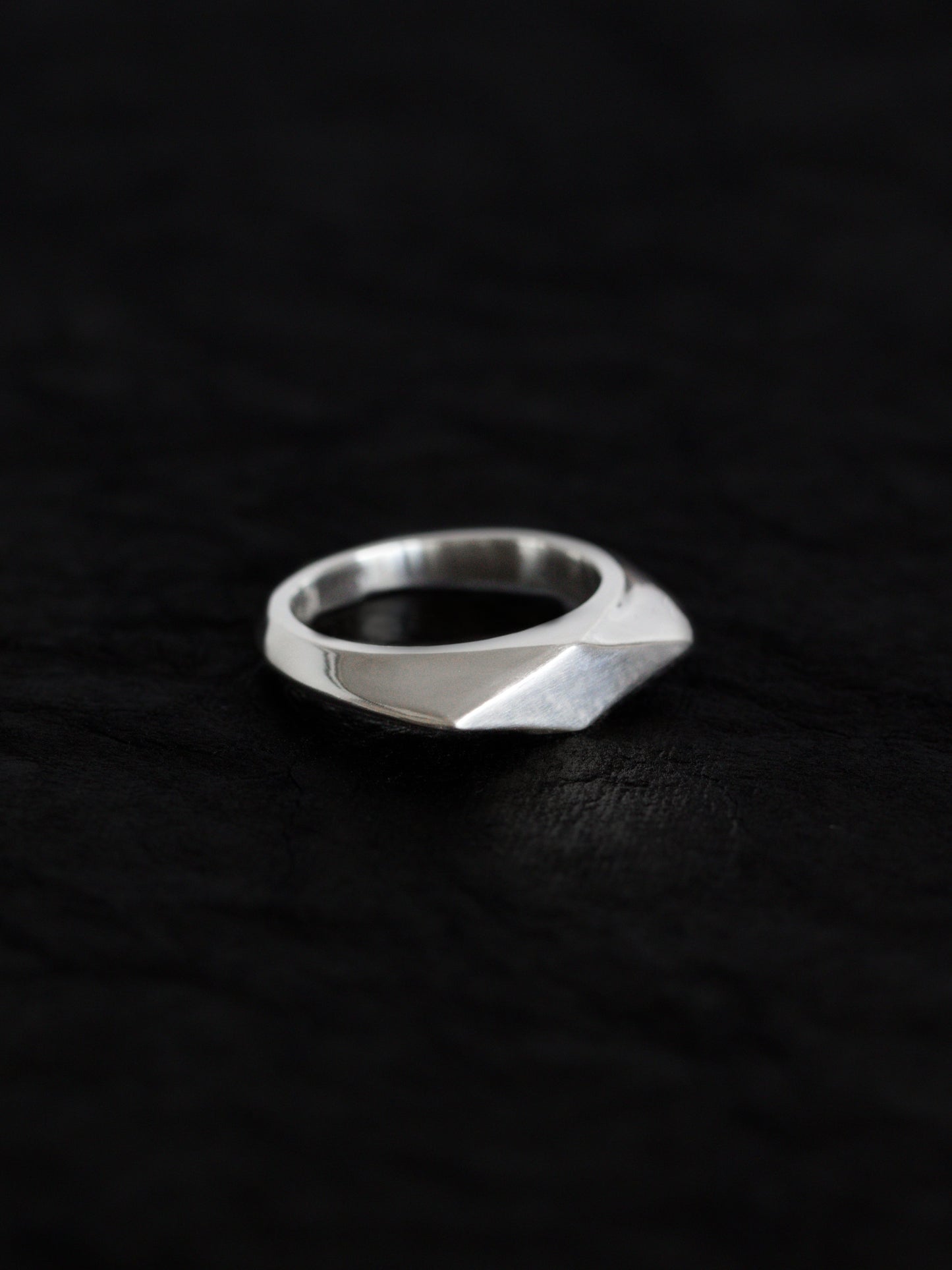 Long Hilt ring