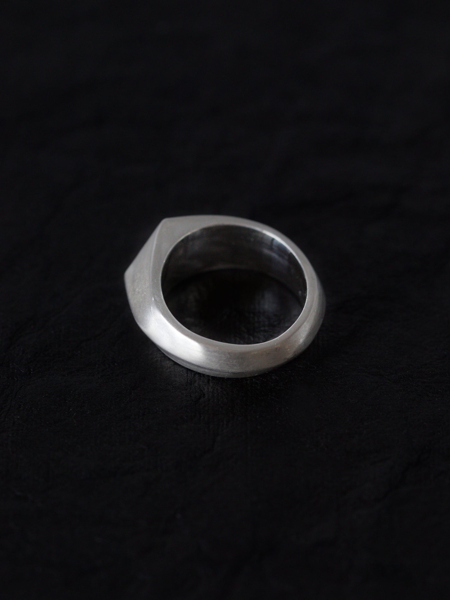 Wide Hilt ring