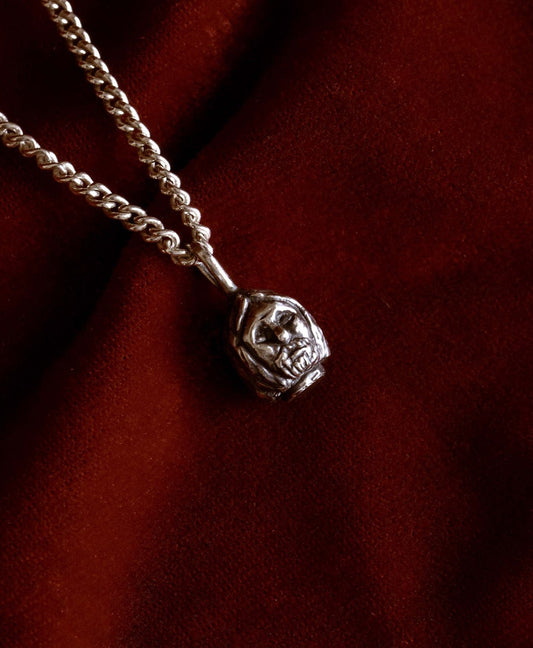 Holofernes necklace