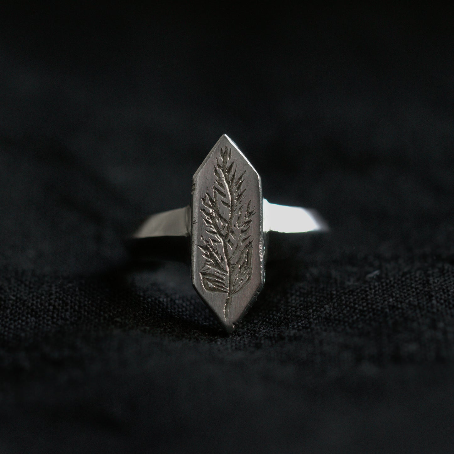 Aeterna ring