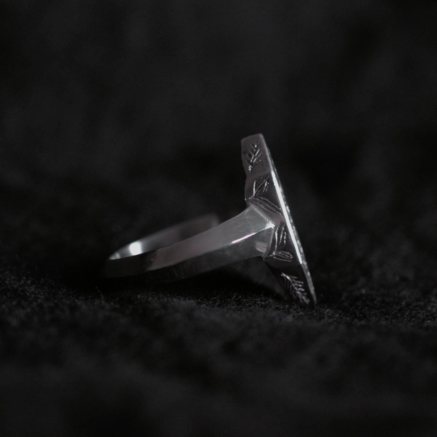 Aeterna ring